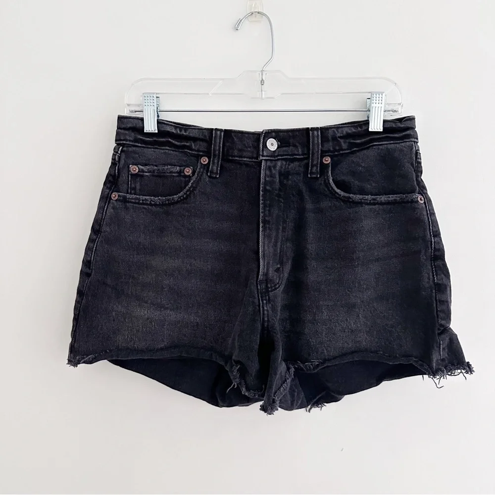 Abercrombie & Fitch 90s High Rise Cutoff Denim Shorts Black Curve Love Size 30 - Picture 7 of 7